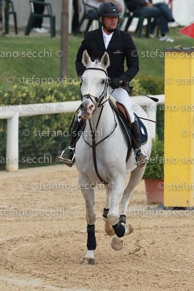 DEL COVILLO_NIAGARA_GIO CAV 2011_SS3_8559.jpg